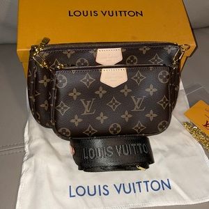 LV Crossbody double . Dk Green strap- & coin purse